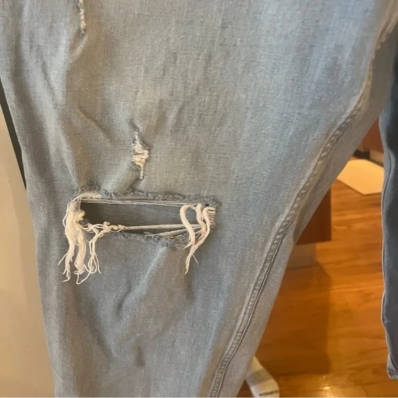 Abercrombie & Fitch Light Blue High Rise Women Jeans - Picture 6 of 9